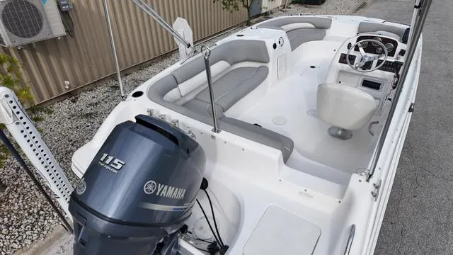 Slide: The Image of Hurricane SUNDECK SPORT 188 2013 - 17