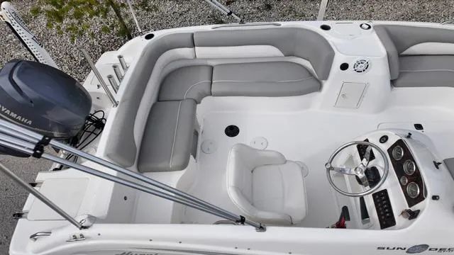 Slide: The Image of Hurricane SUNDECK SPORT 188 2013 - 3