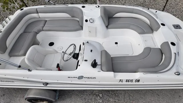 Slide: The Image of Hurricane SUNDECK SPORT 188 2013 - 4