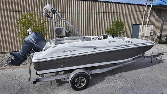 Slide: The Image of Hurricane SUNDECK SPORT 188 2013 - 8