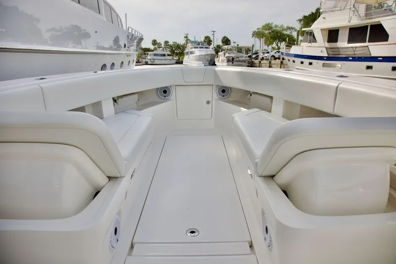 Slide: The Image of 2024 SeaVee 390Z boat interior with spacious seating and sleek design. - 18