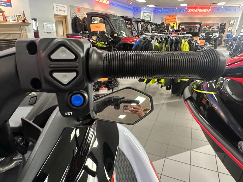 Slide: The Image of Kawasaki JET SKI STX 160X 2025 - 7