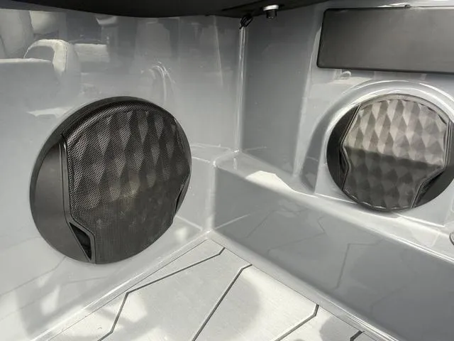 Slide: The Image of Malibu Wakesetter 22 MXZ 2025 - 14