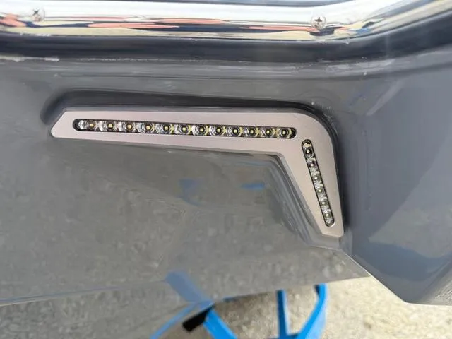 Slide: The Image of Malibu Wakesetter 22 MXZ 2025 - 21