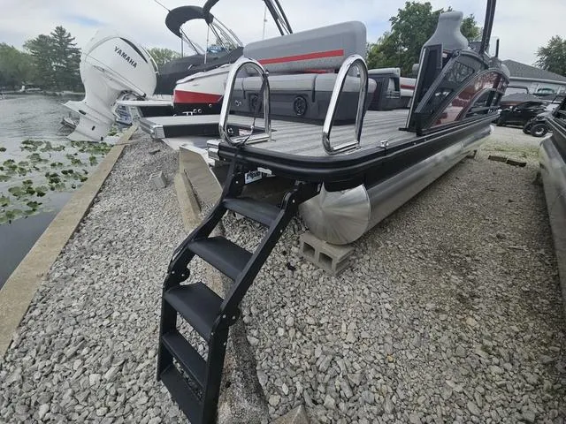 Slide: The Image of Bennington 24MLSE 2025 - 11