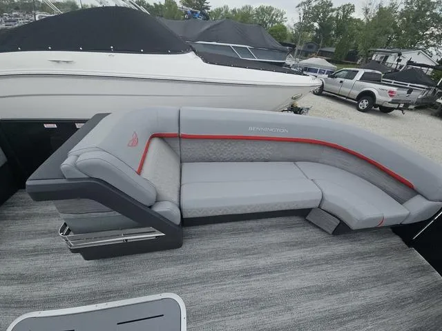 Slide: The Image of Bennington 24MLSE 2025 - 16