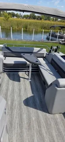 Slide: The Image of Bennington SX Swingback 25 SXSB 2025 - 8