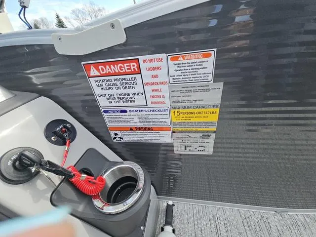 Slide: The Image of Bennington R Swingback 25 RSB 2025 - 10