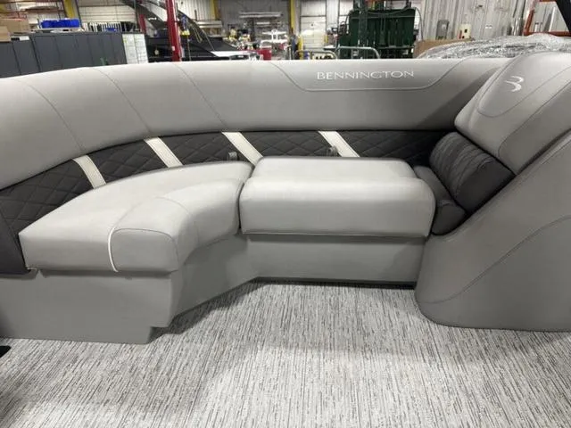 Slide: The Image of Bennington SX Quad Bench 23 SXSR 2025 - 23