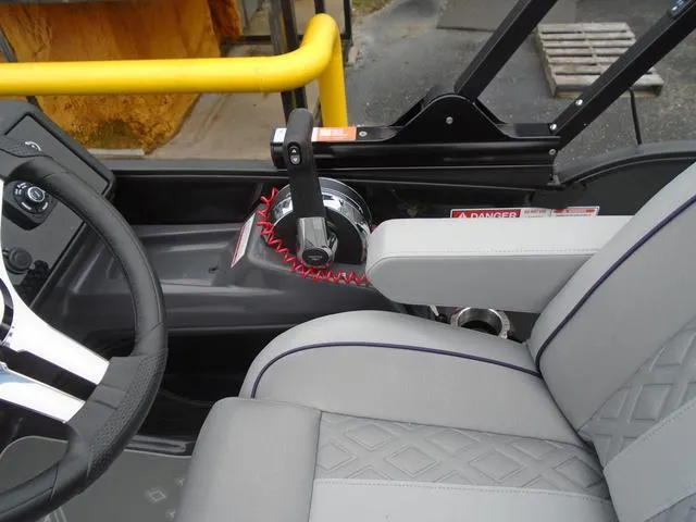 Slide: The Image of Bennington M Swingback 24 MSB 2025 - 13