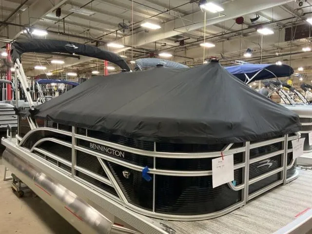 Slide: The Image of Bennington S L-Bench 20 SL 2025 - 12