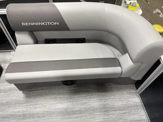 Slide: The Image of Bennington S L-Bench 20 SL 2025 - 15