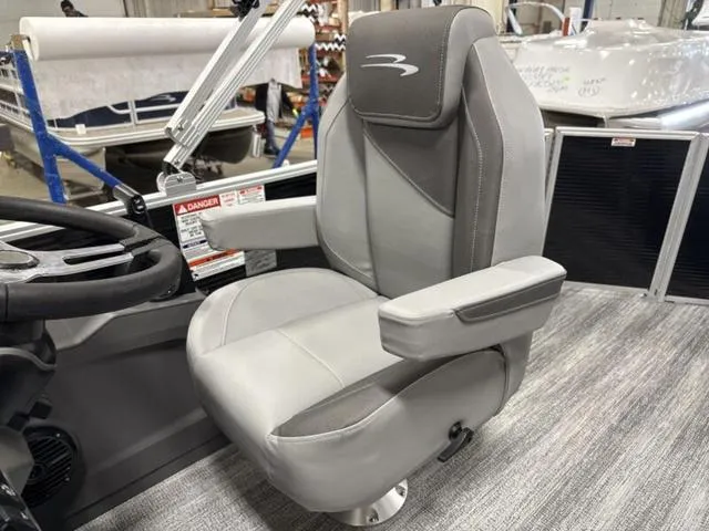 Slide: The Image of Bennington S L-Bench 20 SL 2025 - 20