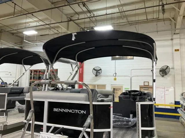 Slide: The Image of Bennington S L-Bench 20 SL 2025 - 9