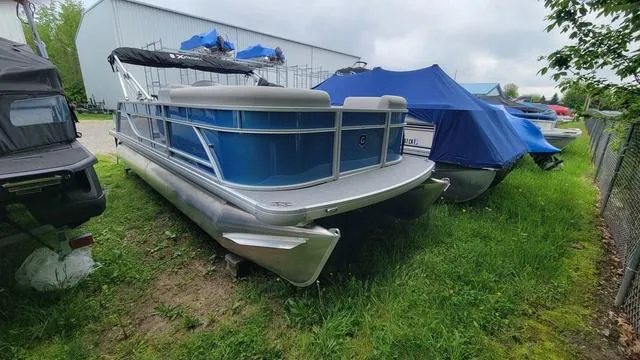 Slide: The Image of Godfrey Xperience 2086 SFLX 2025 - 6