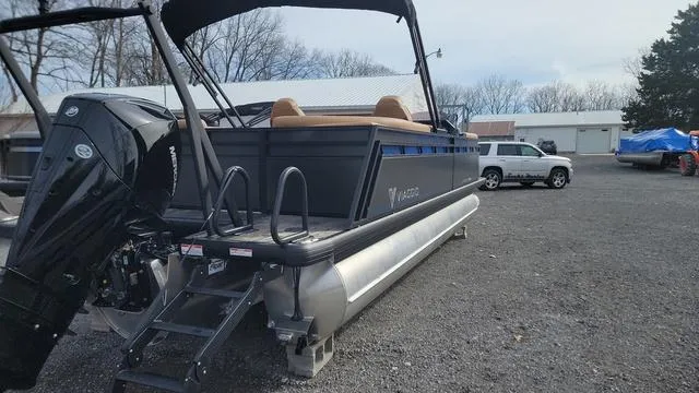 Slide: The Image of Viaggio LAGO X 22U Tri-Toon (25" Tubes) 2025 - 32