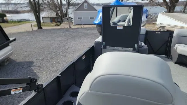 Slide: The Image of Viaggio LAGO X 20U Bi-Toon (25" Tubes) 2025 - 10