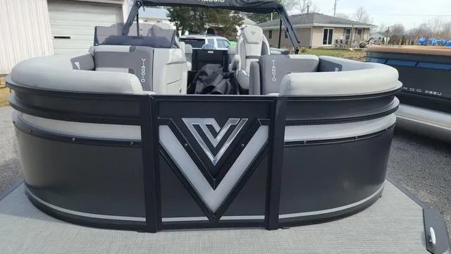 Slide: The Image of Viaggio LAGO X 20U Bi-Toon (25" Tubes) 2025 - 23