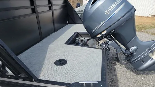 Slide: The Image of Viaggio LAGO X 20U Bi-Toon (25" Tubes) 2025 - 27