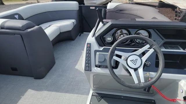 Slide: The Image of Viaggio LAGO X 20U Bi-Toon (25" Tubes) 2025 - 8