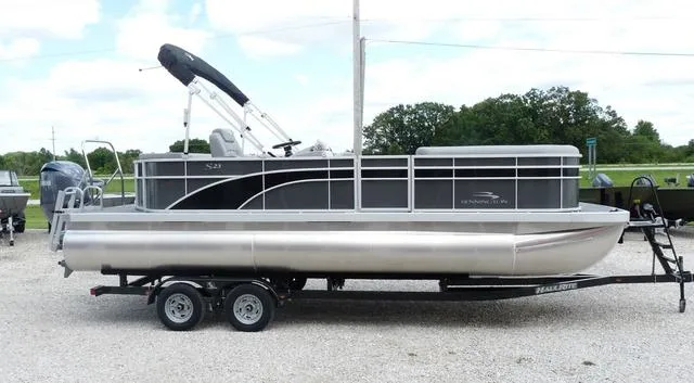 Slide: The Image of Bennington 23SL Tritoon 2024 - 4