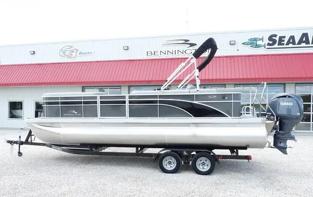 Slide: The Image of Bennington 23SL Tritoon 2024 - 5