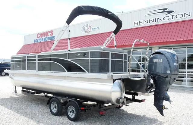 Slide: The Image of Bennington 23SL Tritoon 2024 - 6