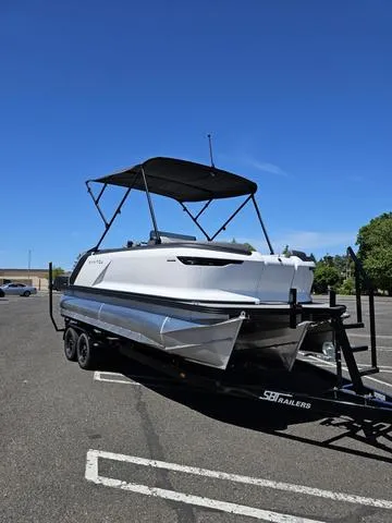 Slide: The Image of Manitou 20' CRUISE Max Deck 150hp Stealth Motor 2025 - 1