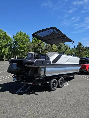 Slide: The Image of Manitou 20' CRUISE Max Deck 150hp Stealth Motor 2025 - 4