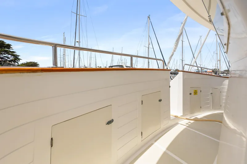 Slide: The Image of Kadey-Krogen 48 Whaleback 1996 - 121