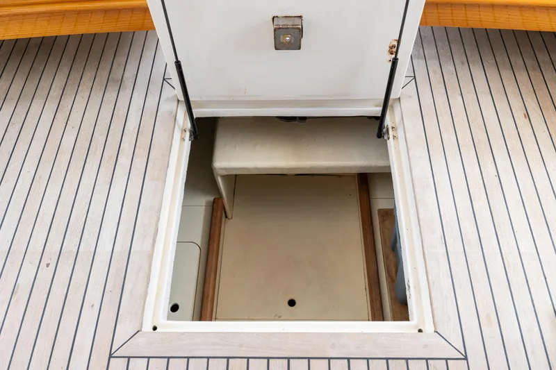 Slide: The Image of Kadey-Krogen 48 Whaleback 1996 - 130