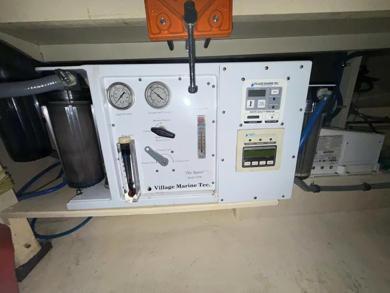 Slide: The Image of Kadey-Krogen 48 Whaleback 1996 - 133