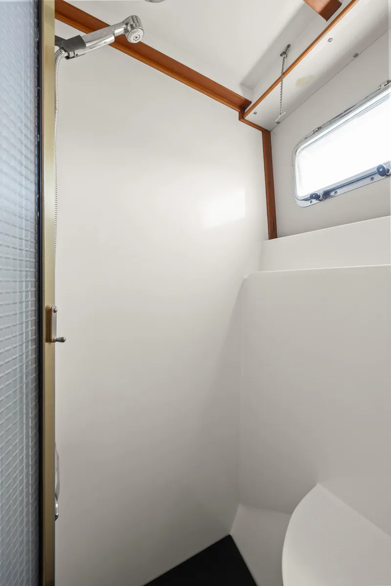 Slide: The Image of Kadey-Krogen 48 Whaleback 1996 - 50