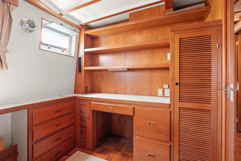 Slide: The Image of Kadey-Krogen 48 Whaleback 1996 - 58