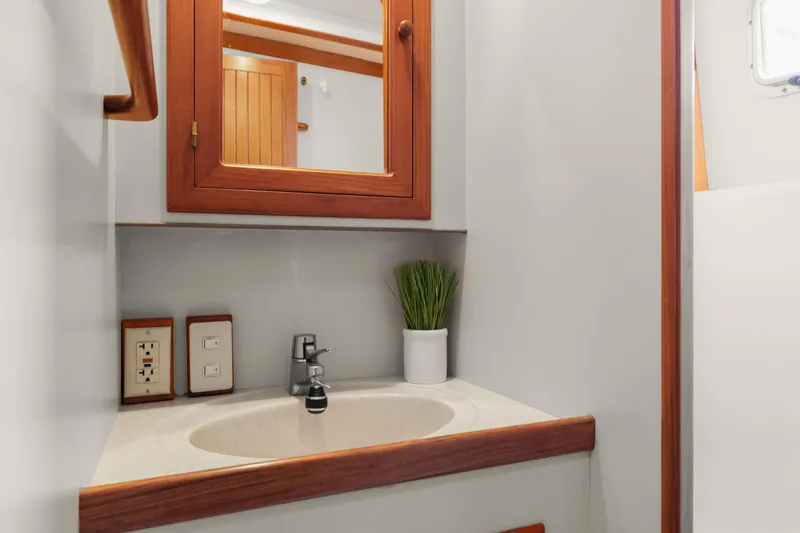 Slide: The Image of Kadey-Krogen 48 Whaleback 1996 - 65