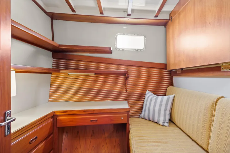 Slide: The Image of Kadey-Krogen 48 Whaleback 1996 - 70