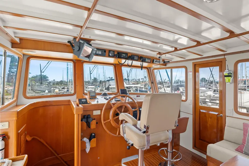 Slide: The Image of Kadey-Krogen 48 Whaleback 1996 - 82