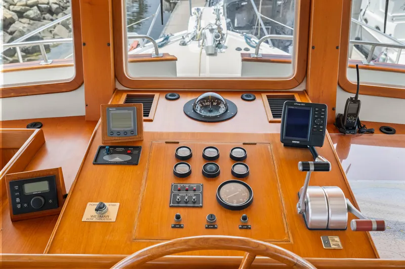 Slide: The Image of Kadey-Krogen 48 Whaleback 1996 - 91