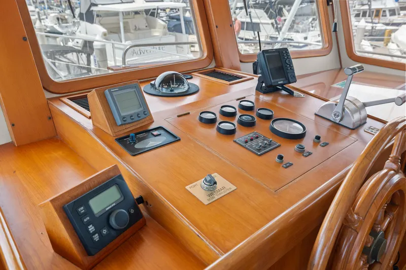 Slide: The Image of Kadey-Krogen 48 Whaleback 1996 - 92