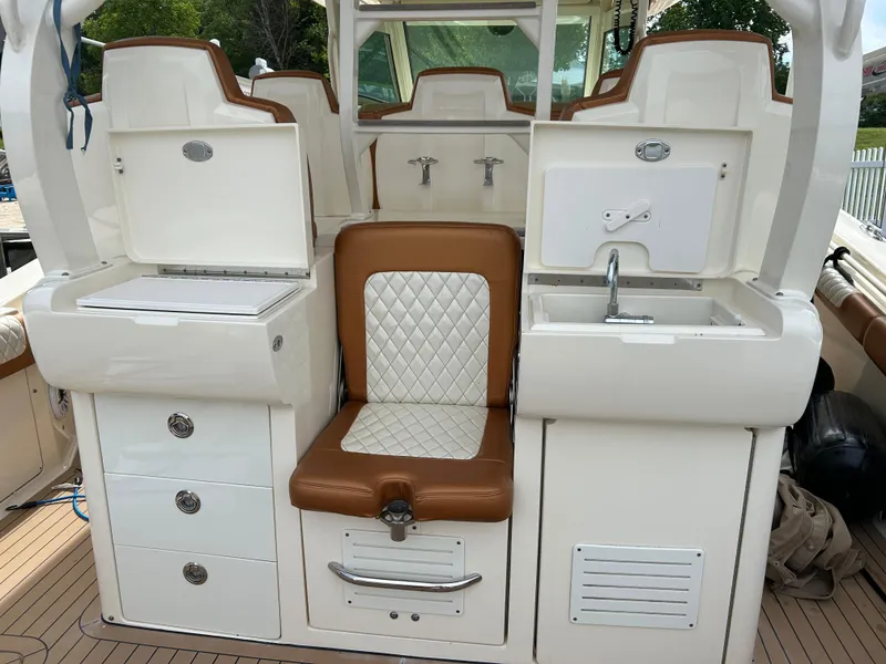 Slide: The Image of Scout 420 LXF 2017 - 6