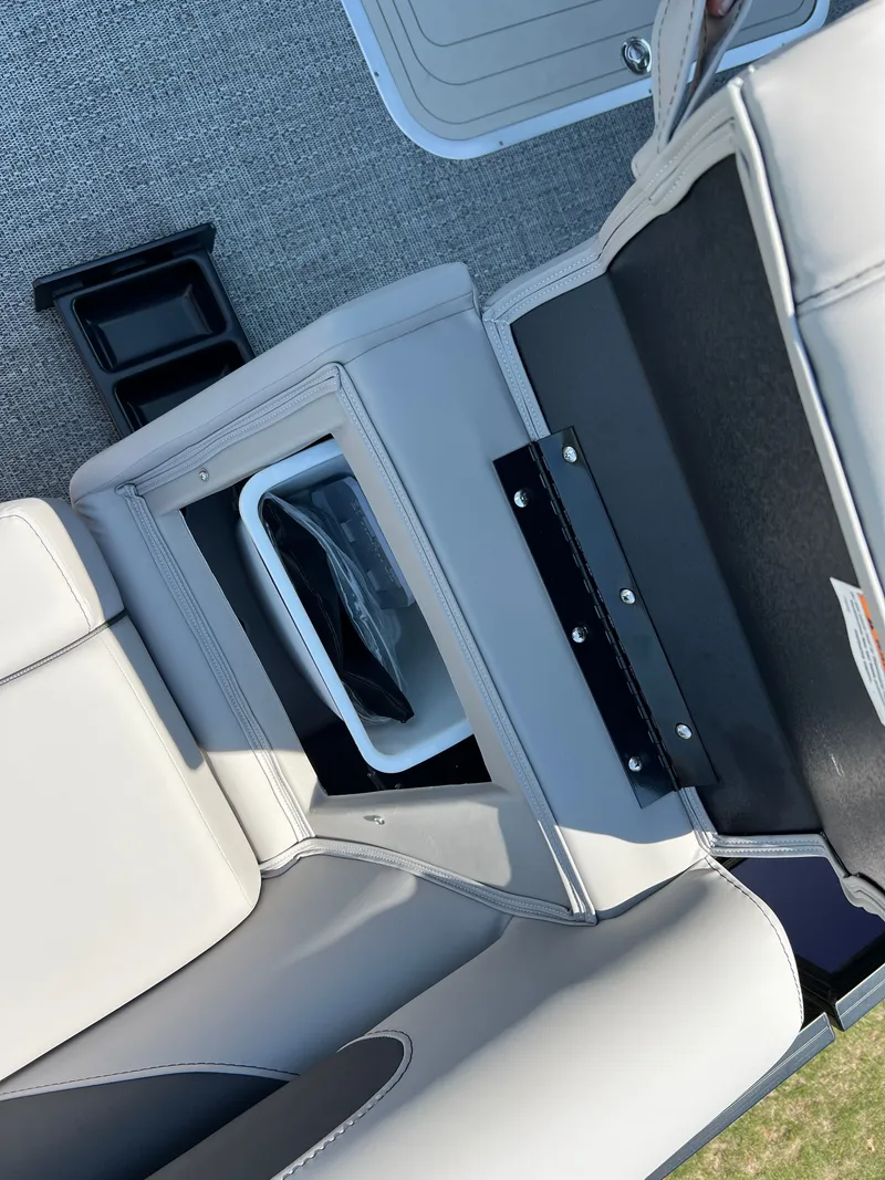 Slide: The Image of 2026 BARLETTA A22QC - Image 11 - 11