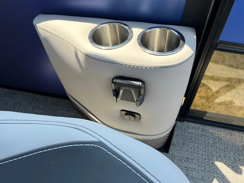 Slide: The Image of 2026 BARLETTA A22QC - Image 15 - 15