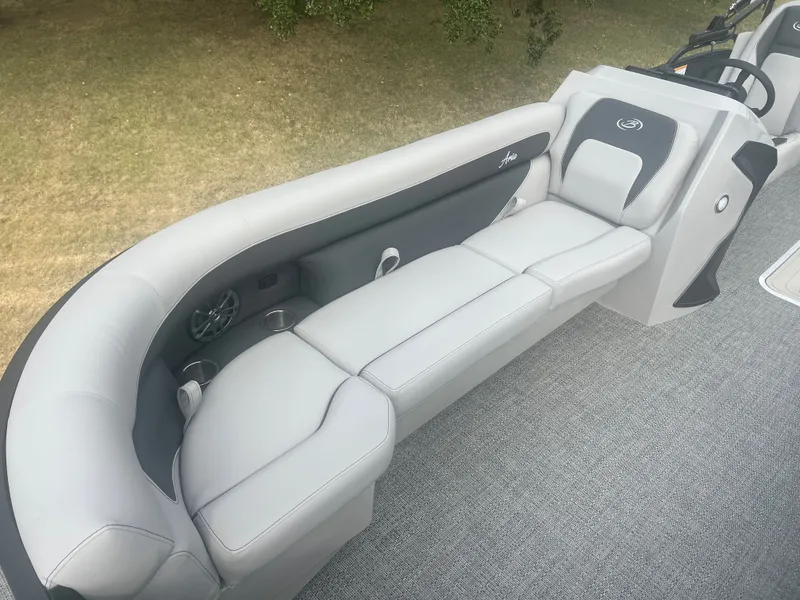 Slide: The Image of 2026 BARLETTA A24UC - Image 7 - 7