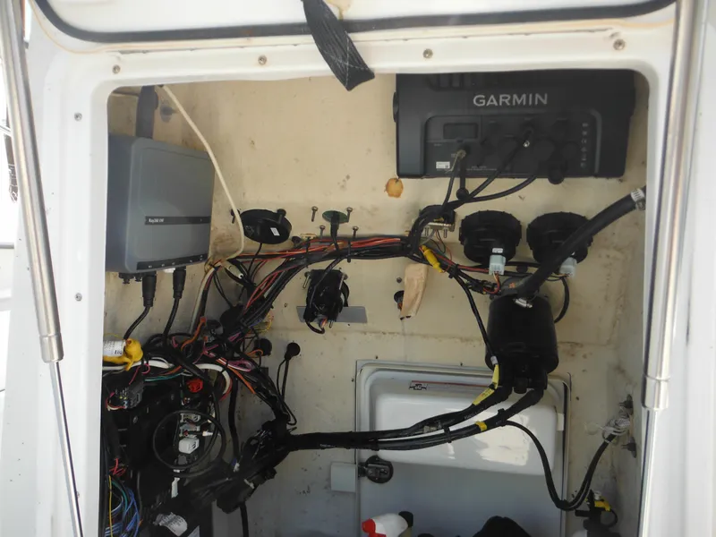 Slide: The Image of Ranger 2410 Bay Ranger 2011 - 54