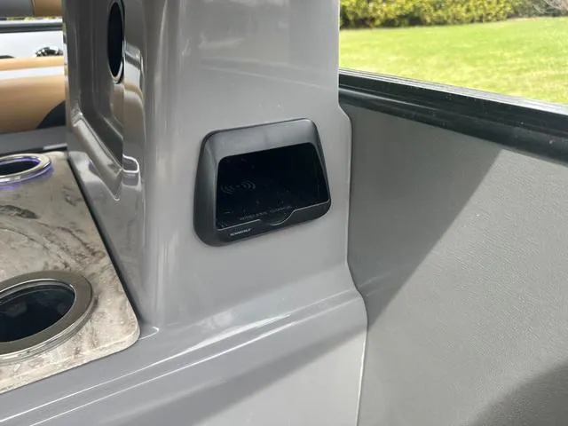 Slide: The Image of Tahoe 2785 Funship Entertainer 2025 - 24