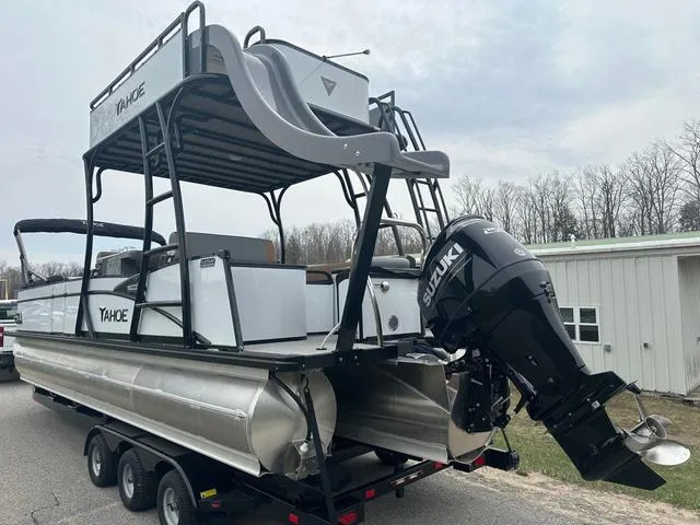Slide: The Image of Tahoe 2785 Funship Entertainer 2025 - 5