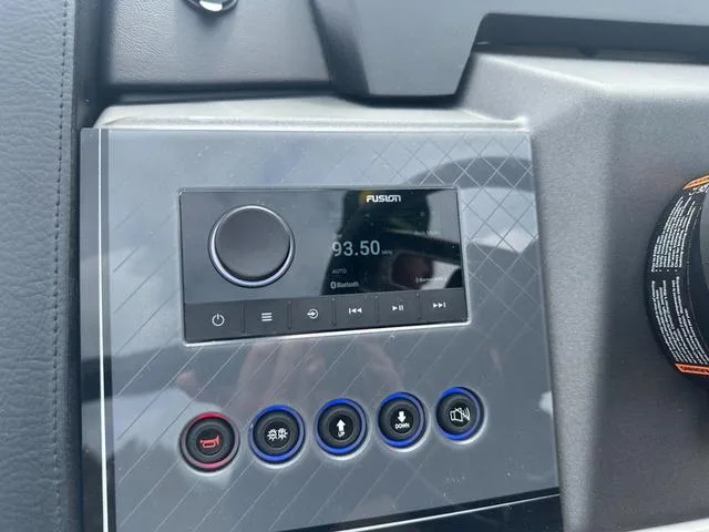 Slide: The Image of Tahoe 2585 Cascade QL 2025 - 15