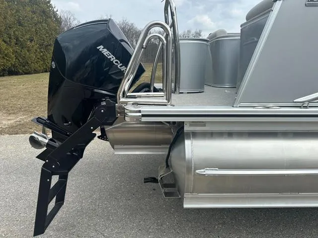 Slide: The Image of Tahoe 2585 Cascade QL 2025 - 19