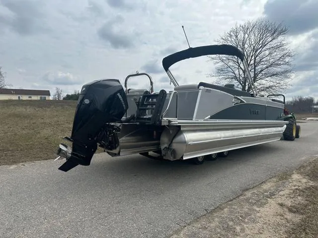 Slide: The Image of Tahoe 2585 Cascade QL 2025 - 7