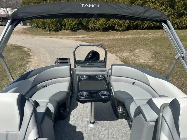 Slide: The Image of Tahoe 2185 LTZ Quad Lounger 2025 - 14